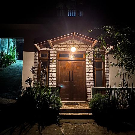 Enara Luxury Stay Katugastota Exterior foto