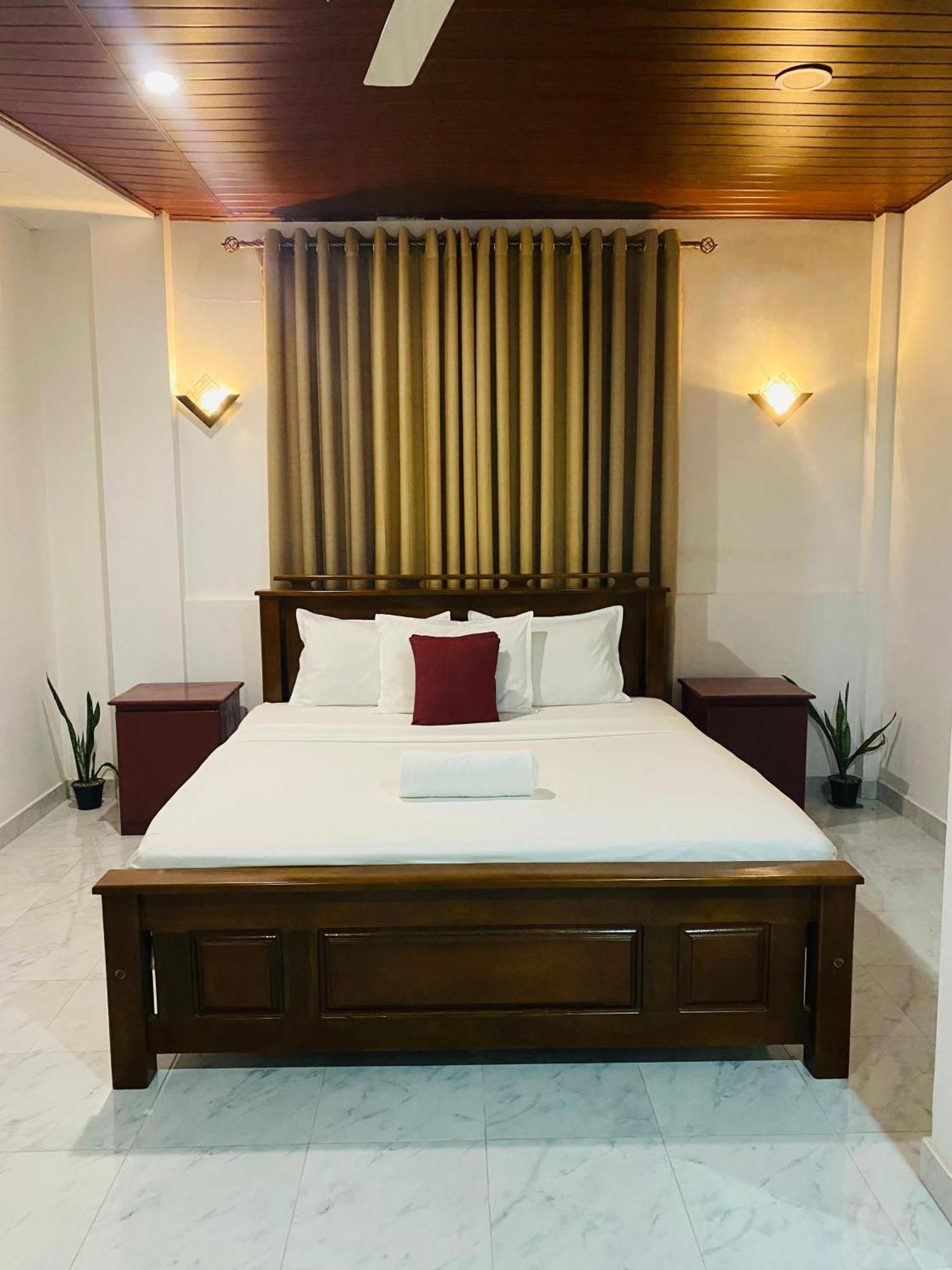 Enara Luxury Stay Katugastota Exterior foto